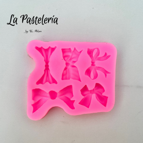 76943A5A-1350-4C32-881F-30D856465C60.png Molde silicona Moños