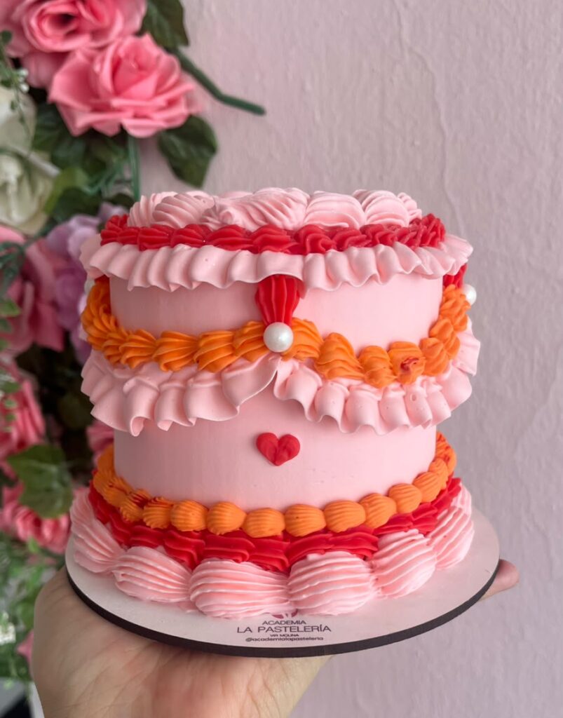 TORTA CON BUTTERCREAM